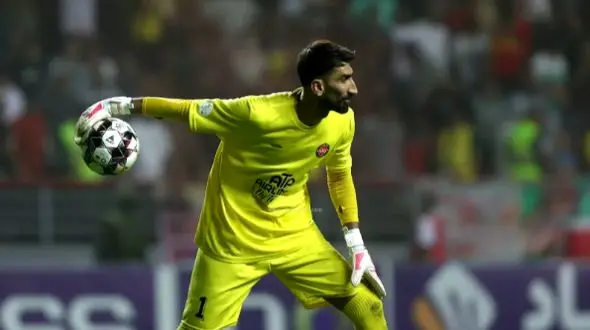 بیرانوند در کنار نماد جاودانه فوتبال ایران: ناصر حجازی