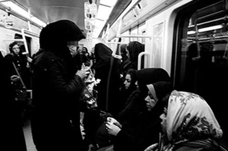 ماجرای غم انگیز کسب و کار دخترانی با صورت‌های پوشانده شده در تونل‌های زیرزمینی تهران