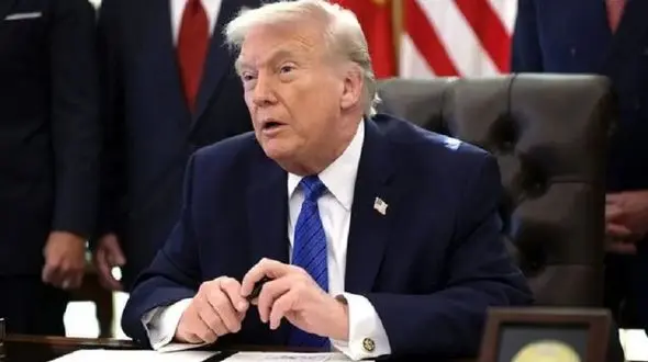 ترامپ سفرش به چین را به تعویق انداخت / رئیس جمهور آمریکا در باتلاق جنگ با ایران گرفتار شده است