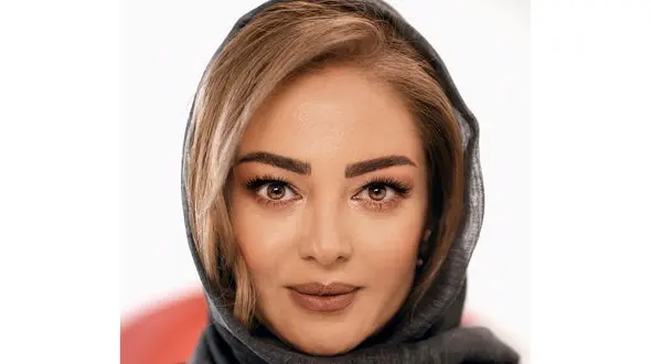 آسمان گردی رزیتا غفاری + عکس