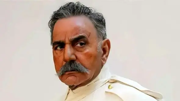 فیلم / پرویز پرستویی: من حالم بده، پرکارترین بازیگر بیکارم ....