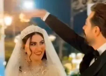 فیلم / لحظه شکوهمند ورود مریم مومن و  سهیل قاصدی به تالار عروسی / عاشقانه های بی تکرار عروس و داماد با   با آتش بازی شورانگیز ...