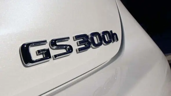 آشنایی با لکسوس GS 300h