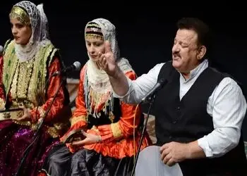 آواز محلی/رشتی ها این آها بوگو حسابی ترکوندن/ناصر وحدتی با تمام عشق میخونه