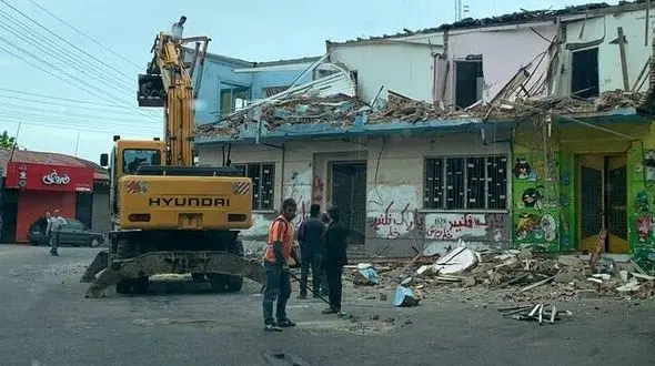 خانه مادری هوشنگ ابتهاج تخریب شد