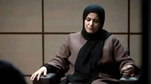عکس های متفاوت و جدید ستاره سریال «غریبه» با استایل پاییزی بیرون سریال / بهار قاسمی با این عکس ها وایرال شد