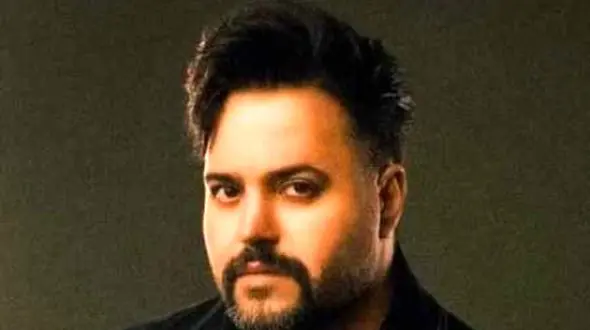 دانلود آهنگ باشکوه علی عبدالمالکی به نام دل من همش یه بند میخوادت