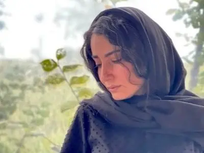 سمیرا حسن پور بازیگر سریال جزر و مد: یک ساله جدا شدم از همسرم! حقیقتا عمیق ترین عشق هم روزی بالاجبار خاموش می شود