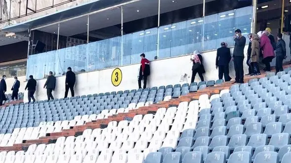 این زنان در دیدار فوتبال ایران و سوریه کیستند؟! / حضور زنان در استادیوم آزادی! + عکس ها