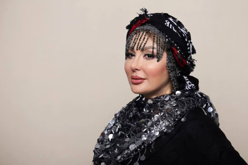 عکس نیوشا ضیغمی با دخترش