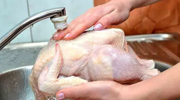 شستن نادرست این مواد غذایی سلامتی تان را تهدید می کند