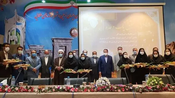 دانش آموزان حادثه دیده مدرسه درودزن به استخدام آموزش و پرورش در آمدند