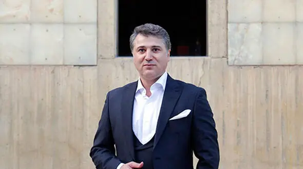 شوخی خواننده معروف با قالیباف + فیلم