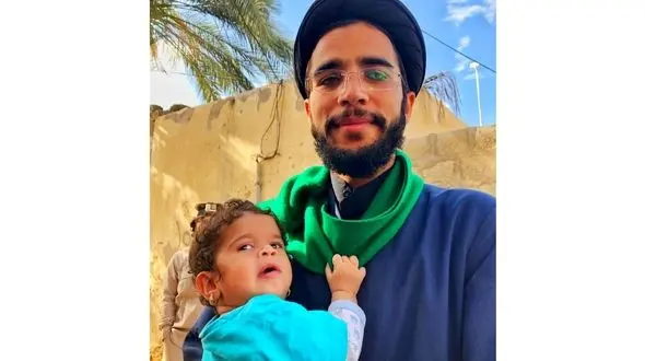 فیلم اختصاصی از شادی کودکان سیل زده / روحانیون با هدیه های رنگی آمدند