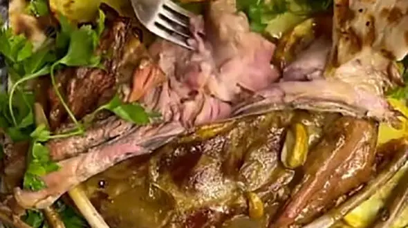 لذیذترین خوراک گوشت رو به صرفه خودت درست کن / فیلم