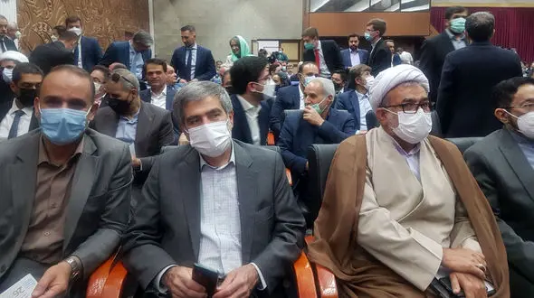 فریدون عباسی: سرمایه گذاران خارجی با من در تماس هستند / راه های دور زدن تحریم ها را به آنها آموخته ایم