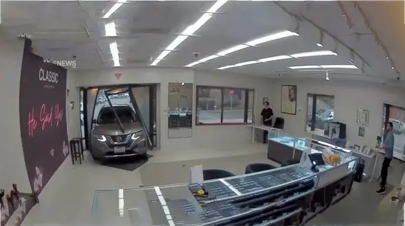 سرقت میلیون دلاری از جواهر فروشی در کالیفرنیا