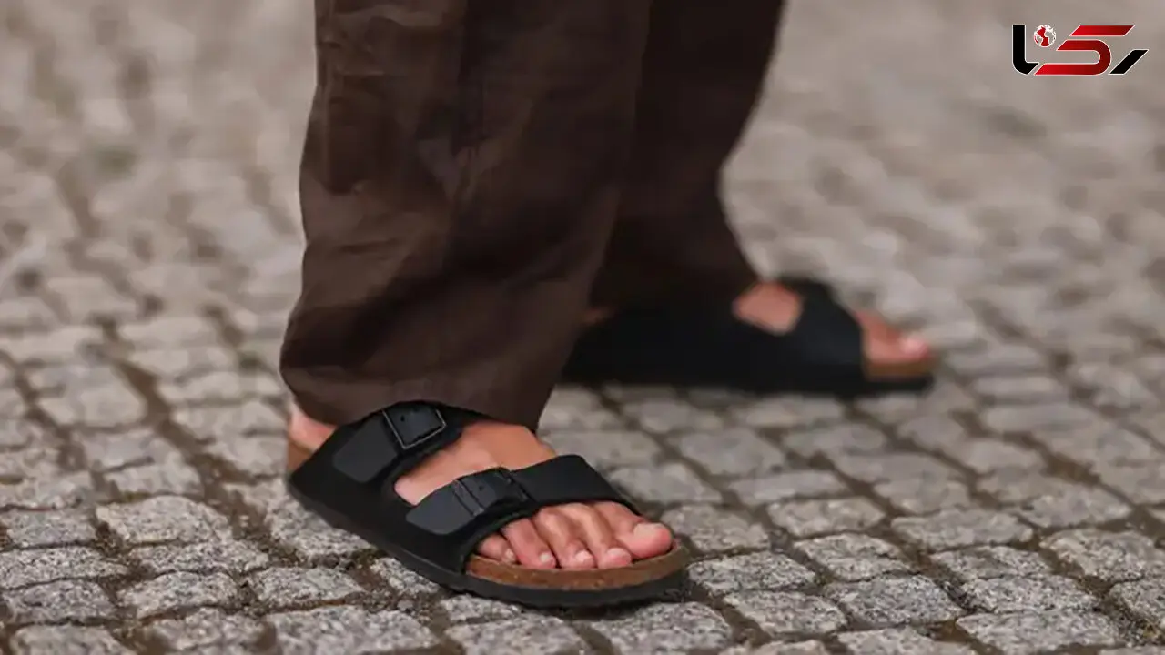 (عکس) چگونه «زشت‌ترین کفش جهان» به یک برند میلیارد دلاری تبدیل شد!