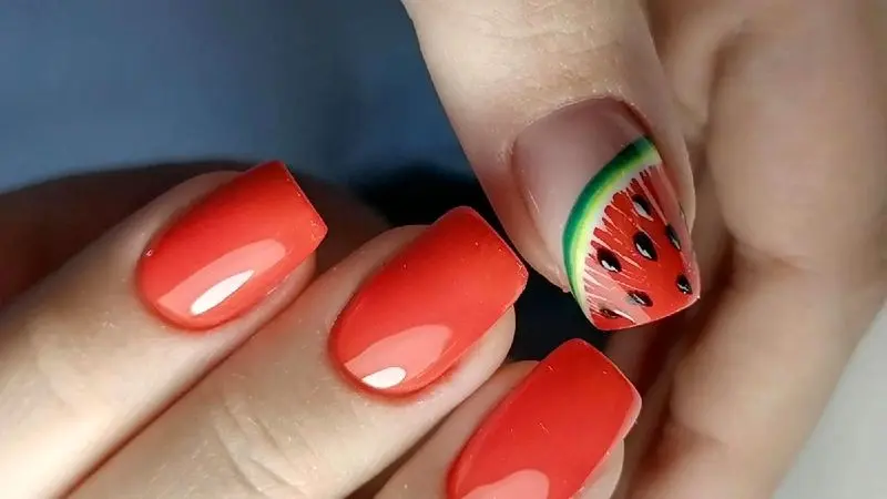 طراحی ناخن یلدایی ساده 2