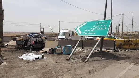 تصادف مرگبار در جاده خاوران / 2 نفر در دم کشته شدند