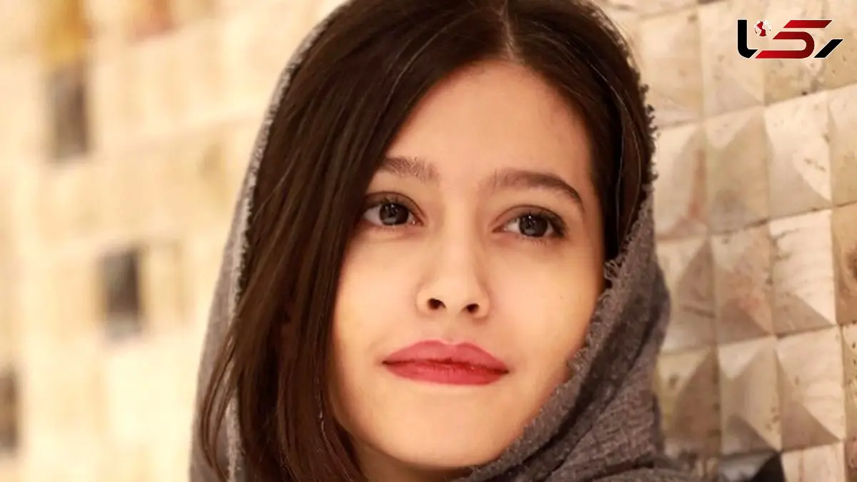عکس/ خادمی پردیس احمدیه در حرم امام رضا(ع)