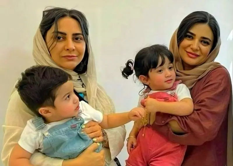 لیندا کیانی و فرزندانش