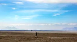 بیبنید؛ وحشتناک ترین عکسی که از دریاچه ارومیه ثبت شده است / دیگر خبری از دریاچه نیست!