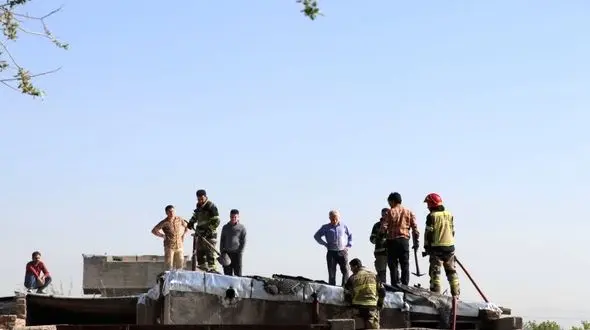 6 عکس از آتش سوزی یک خانه تازه ساخت در قزوین + جزییات