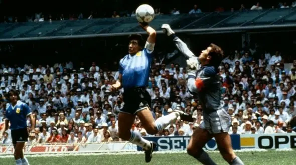 حراج معروف‌ترین توپ تاریخ دنیای فوتبال