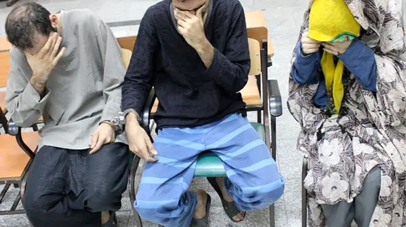 8 نفر اراذل و اوباش مسلح در آبادان دستگیر شدند