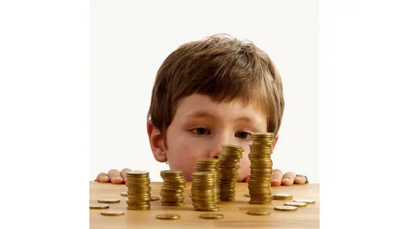 از چه سنی به کودکان پول توجیبی بدهیم؟ 