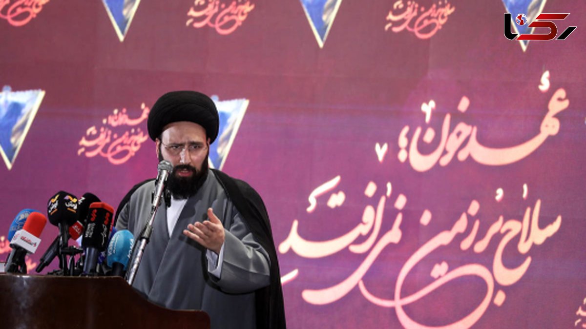 سید علی خمینی: متکی به شخص نباشیم/ نسبت به مبانی کوتاهی کرده‌ایم/ باید در نسل جوان خودمان به تقویت مبانی بپردازیم/ دشمنان را متوجه کنیم که اگر بزنید، می‌خورید