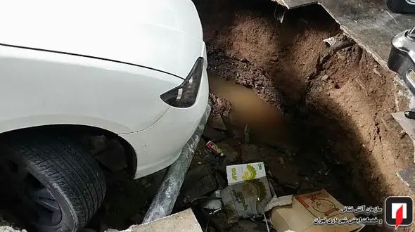 عملیات 125 برای بیرون کشیدن مزدا 3 از گودال + عکس