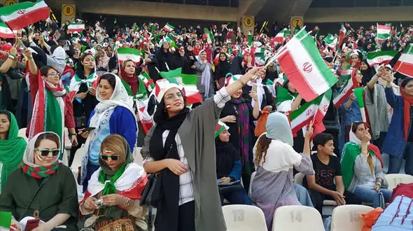 چرا بازی ایران و امارات بدون تماشاگر برگزار می شود؟