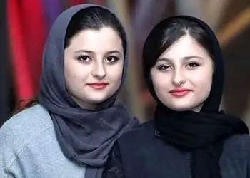 عکس ها / تیپ و استایل زمستانی سارا و نیکا دوقلوهای سریال «پایتخت»  در ایران / سرتا پا صورتی