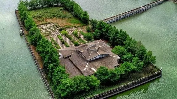 باز شدن قفل های 24 ساله جزیره لاهیجان ، در کمتر از 24 ساعت/به همراه جزییات