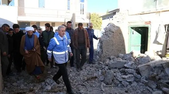 شرایط در مناطق زلزله زده عادی است/ مردم نگران نباشند