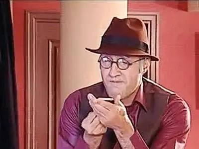 فیلم/ پشت صحنه خنده‌دار سریال ویلای من با بازی هادی کاظمی/ پیرمرد فقط هادی کاظمی