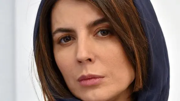 همچین ابراز علاقه‌ای از لیلا حاتمی بعید بود! وقتی عشق باعث گل کردن حس و حال شاعری میشه