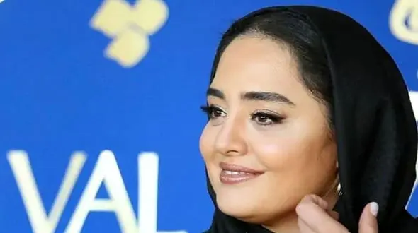  لباس عجیب نرگس محمدی در عروسی دوستش / خانم چه ستی ام کرده لباساشو با گوشواره هاش 