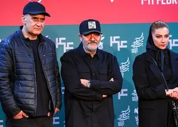 عکس ها/ تیپ و استایل بازیگران ایرانی فیلم سینمایی «غوطه ور» در اولین روز از جشنواره فیلم فجر/ لباس سرتاپا مشکی مهران غفوریان و محیا دهقانی 