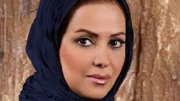 کمند امیرسلیمانی: تهدیدم کردند  دیگه نمیذارند خانوادگی توی تلویزیون بازی کنیم و من مجبور به مهاجرت شدم + فیلم