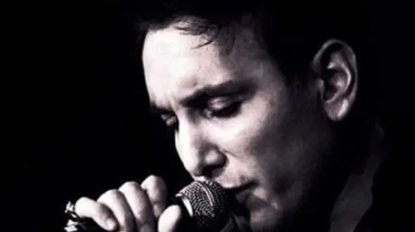 دانلود آهنگ شادمهر عقیلی به نام ز سوزسینه هرشب + پخش آنلاین