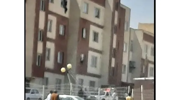 خودکشی دختر 16 ساله مشهدی از طبقه سوم خانه