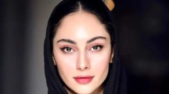 شباهت بسیار زیاد ترلان پروانه به مادرش/  مادر زیباتر و جوانتر از خانم بازیگر ! + عکس