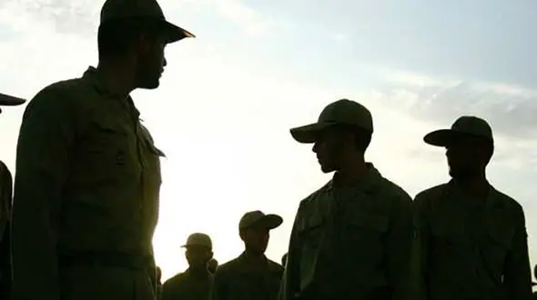 دردسر پوشیدن لباس پلیس برای یک بازیگر سینما در خیابان های تهران