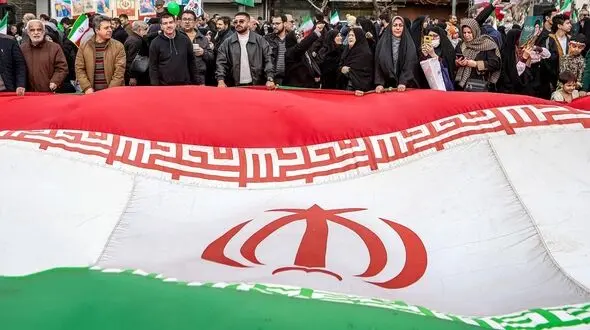 100 عکس از حضور مردم ایران در راهپیمایی 22 بهمن 1404