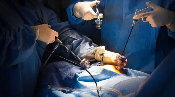 علی میرزا زاده یزدی ها را به گریه انداخت ! / فداکاری ای که ماندگار شد