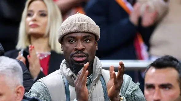 دفاع راست سابق پاری‌سن‌ژرمن و تاتنهام شاگرد هاشمیان می‌شود؟