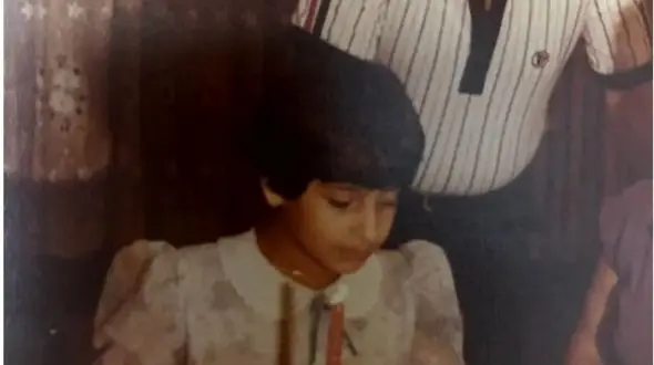 این دختر بامزه کدام خانم بازیگر سریال ستایش است؟ / راهنمایی : دو ازدواج و طلاقش جنجالی شده است!